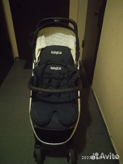 Прогулочная коляска