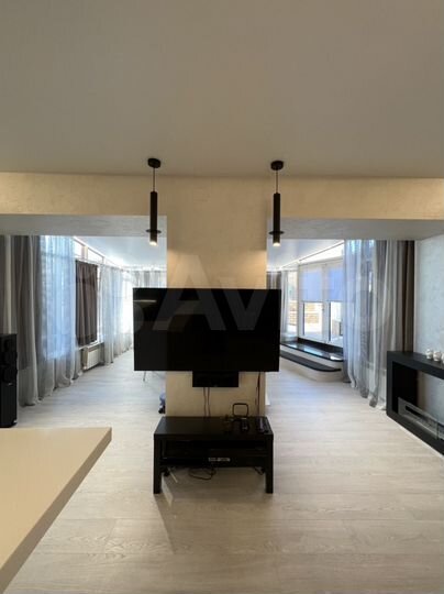 3-к. квартира, 167 м², 3/9 эт.