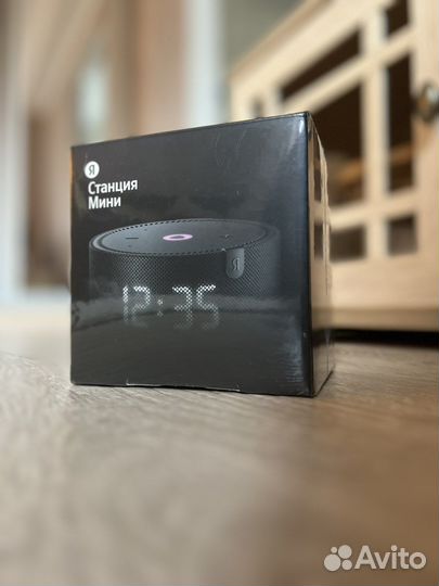 Яндекс станция алиса мини с часами