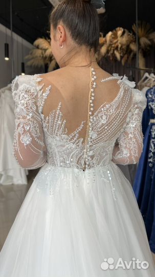 Свадебное платье