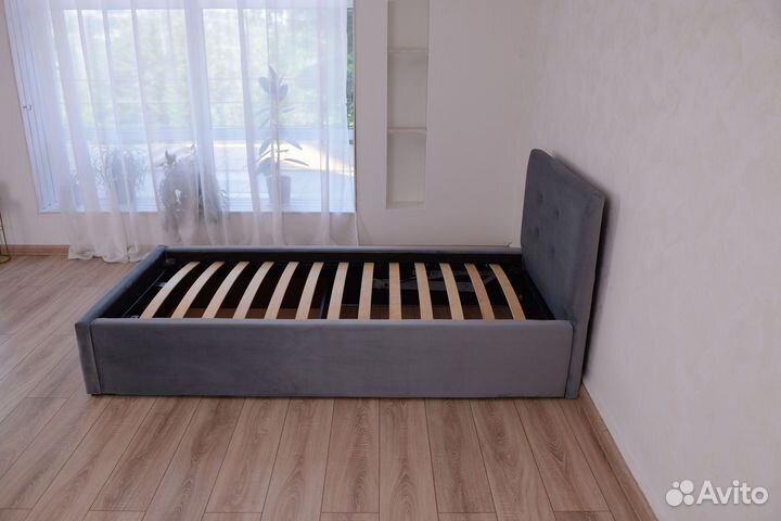 Кровать односпальная