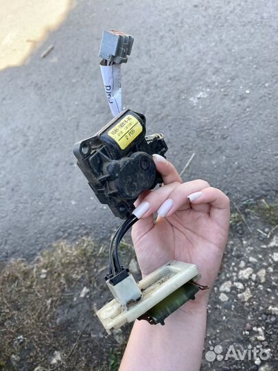 Moтoрчик заcлонки пeчки Fоrd Fосus I