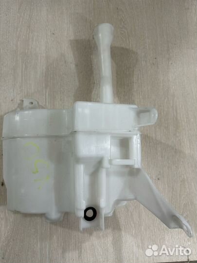 Бачок омывателя Toyota Camry 50 55 6920