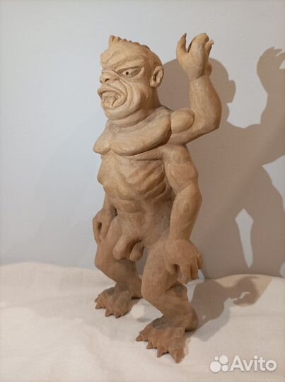 Статуэтка из дерева ручная резьба авторская работа