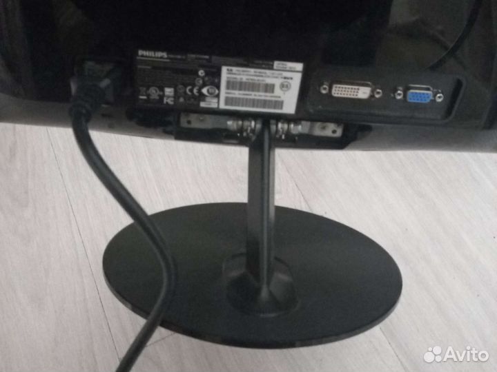 Монитор Philips