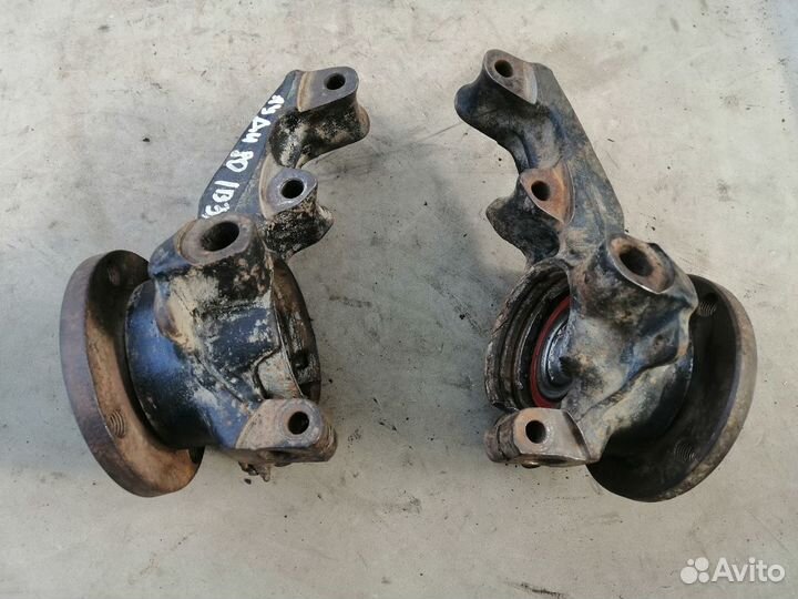 Кулак поворотный передний для Audi 80 B3 1986-1991