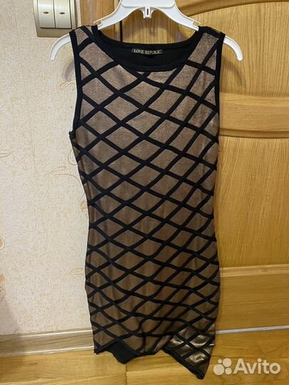 Платья женские