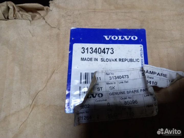 Амортизатор правый Volvo Xc60