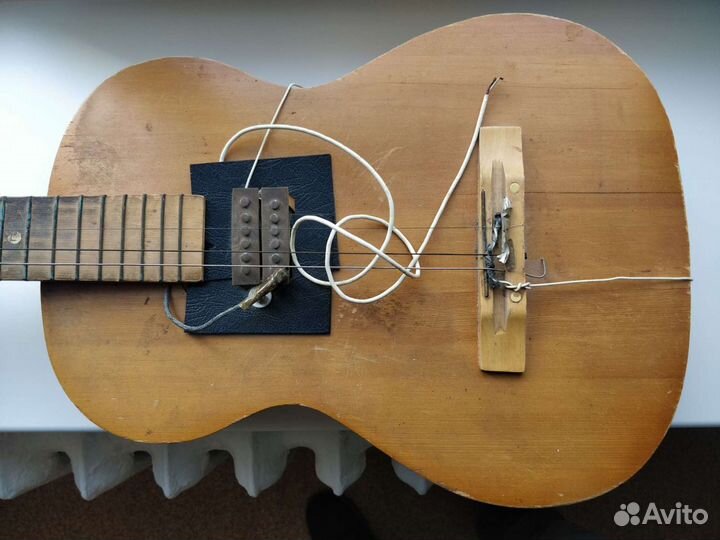 Гитара электрическая