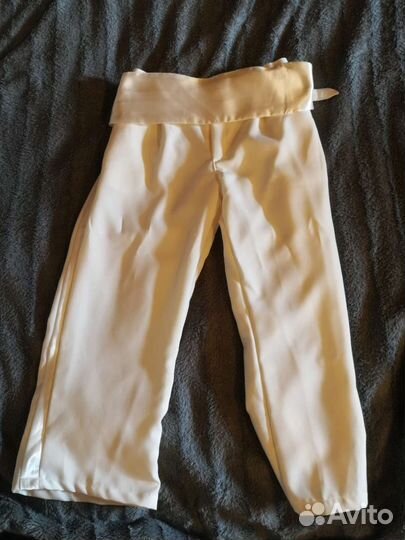 Костюм праздничный белый и вещи для ребёнка