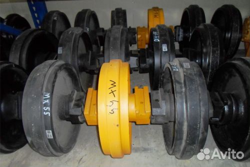 Колесо направляющее (ленивец) Komatsu PC45