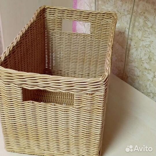 Корзина плетёная