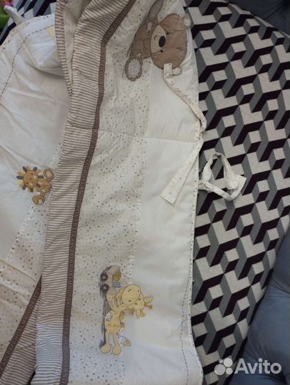 Бортики в детскую кроватку