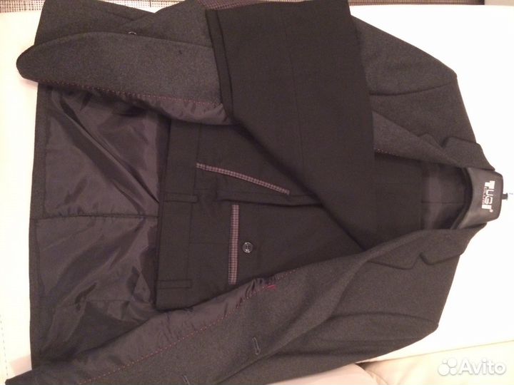 Костюм на мальчика(Новый)