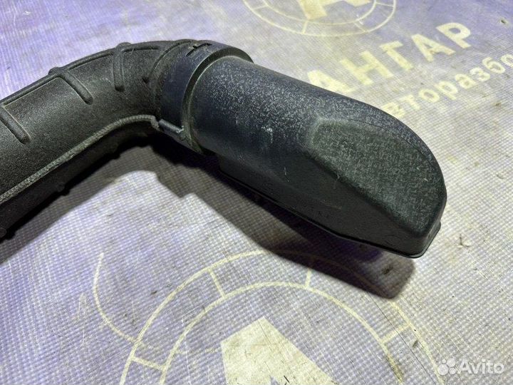 Воздухозаборник Kia Ceed JD G4LC 2016