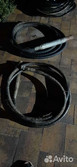 Глубинный вибратор