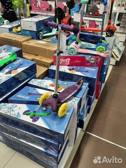 Самокат Kreiss трехколесный новый