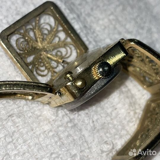 Женские часы чайка 17 камней СССР (сзр)