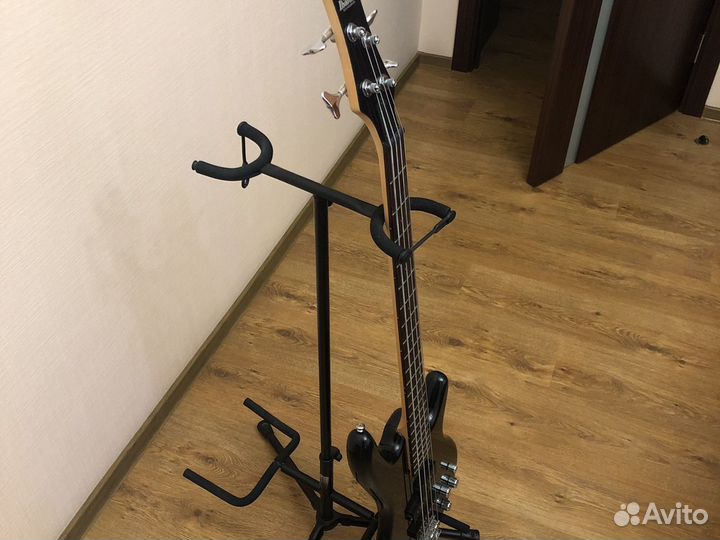 Бас-гитара ibanez