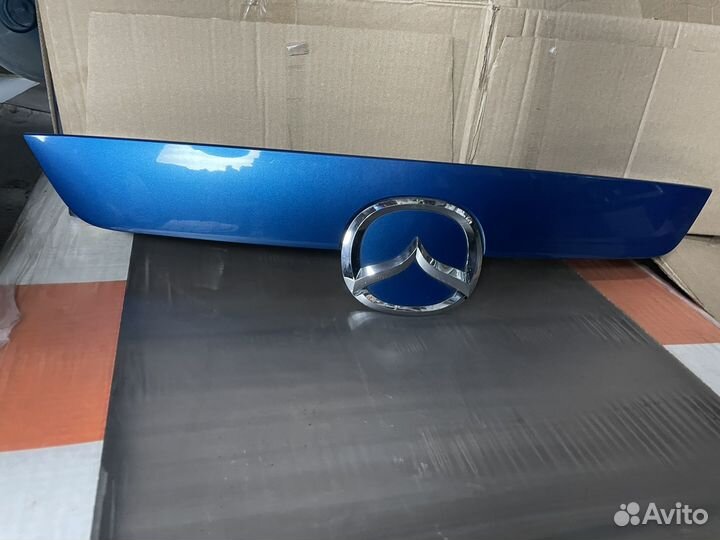 Накладка на дверь багажника mazda cx-5 2012