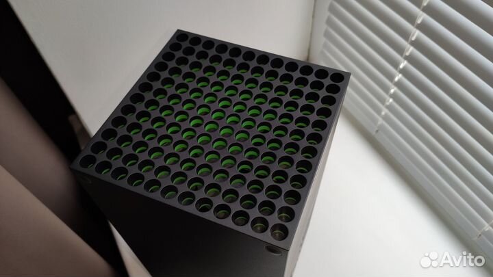Игровая консоль Xbox Series X (как новая, рст)