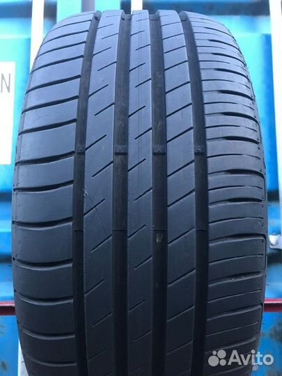 Goodyear EfficientGrip Performance 225/40 R18 92W