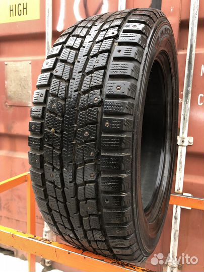 Dunlop SP Winter Ice 01 235/55 R17