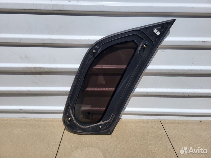 Стекло треугольник заднее левое Kia Cerato 1