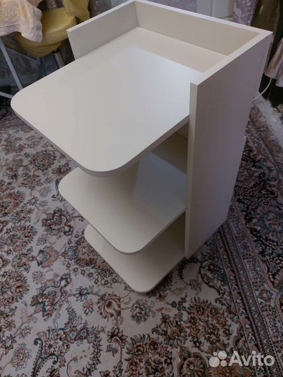 Тележка косметологическая новая