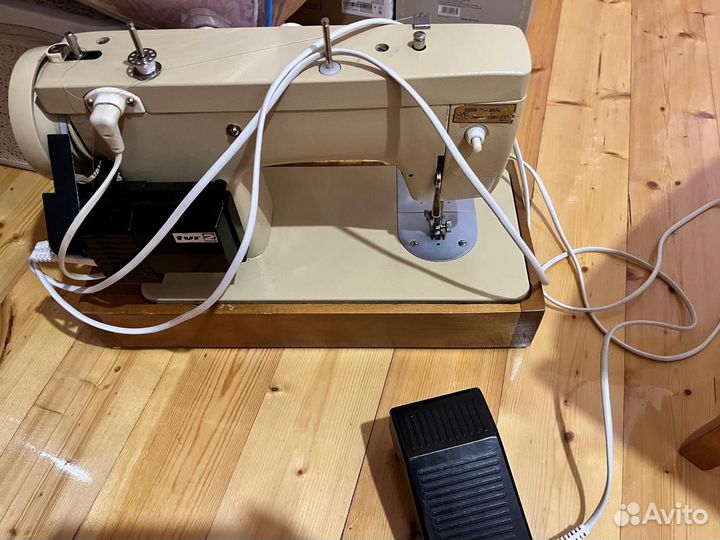 Швейная машина