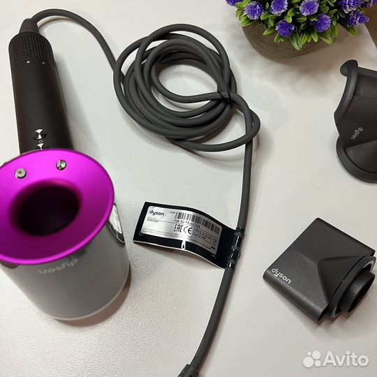 Фен Dyson Supersonic HD08