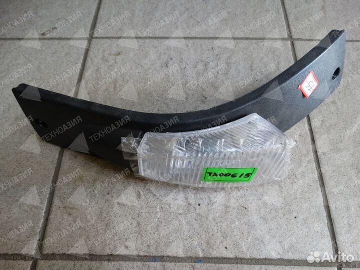 Фара противотуманная верхняя правая FAW J6