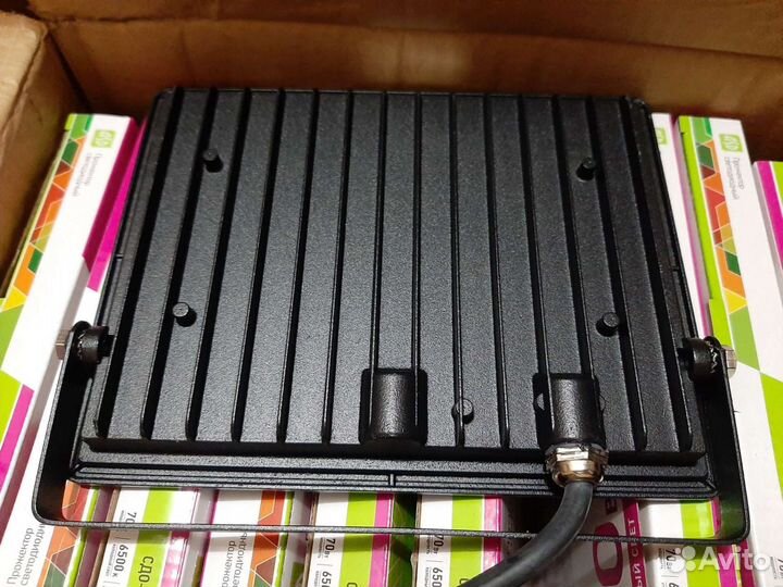 Светодиодные прожекторы 70Вт