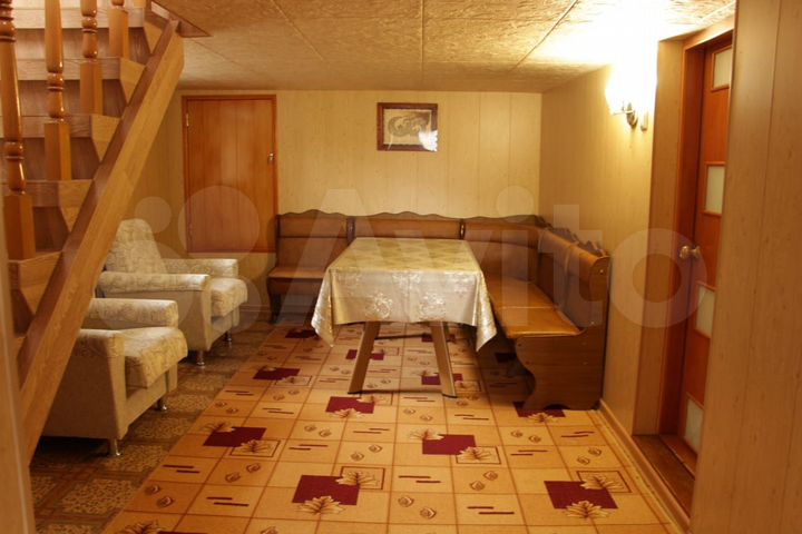 Дом 178 м² на участке 8 сот.