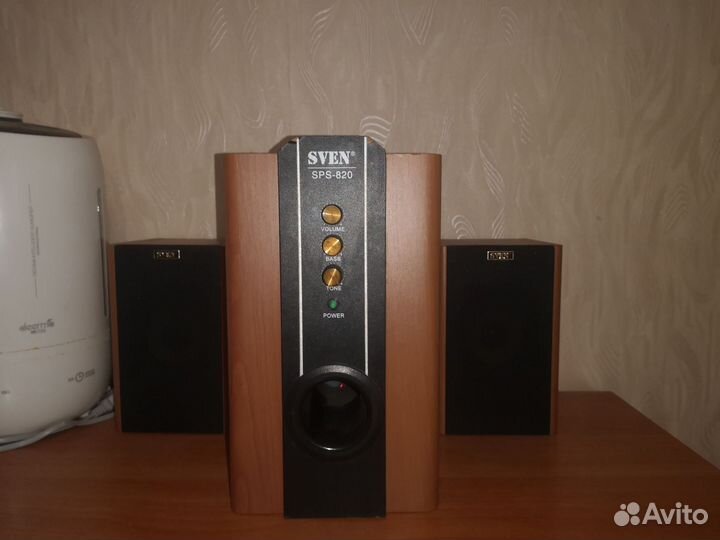 Акустические колонки 2.1