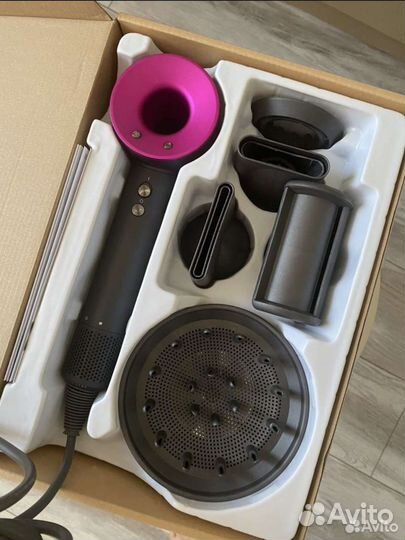 Dyson фен реплика