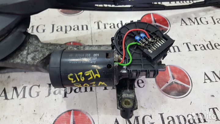 Трапеция дворников на Mercedes benz W208