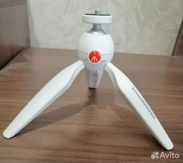 Штатив для фотоаппарата, трипод