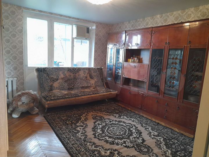 3-к. квартира, 55 м², 3/3 эт.