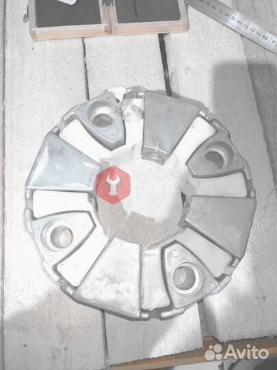 Муфта гидронасоса New Holland E235B