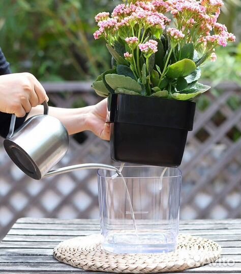 Горшок для растений с фитильным поливом