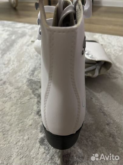 Коньки фигурные Bellа, 37 размер