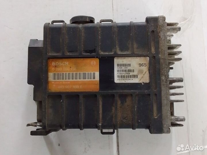 Блок управления двигателем 443907403E VW Пассат Б3