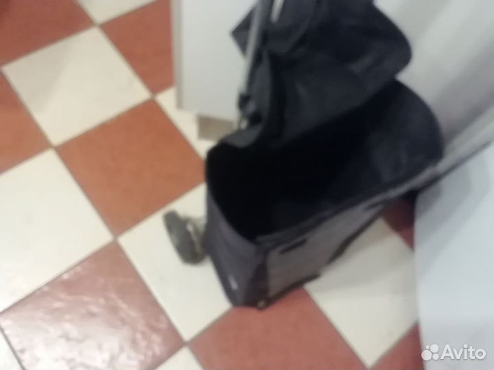 Сумка на колёсах