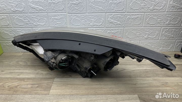 Hyundai ix35 фара правая на запчасти