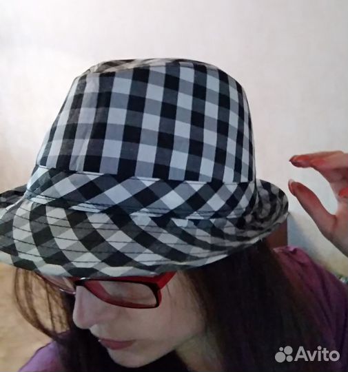 Шляпа в клетку