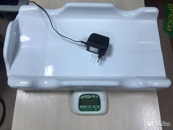 «Малыш» весы для новорожденных. Б/у, как новые