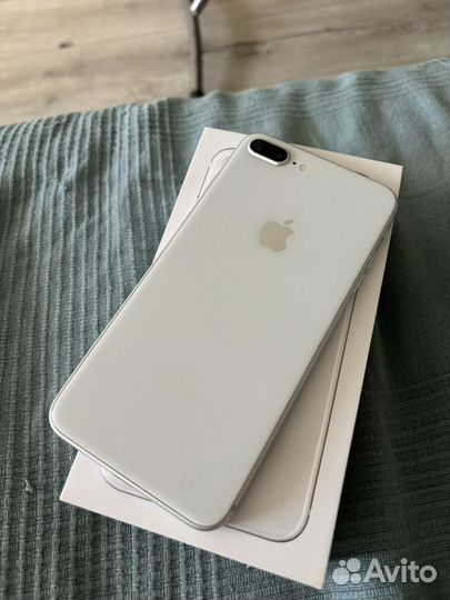 iPhone 8 Plus, 64 ГБ