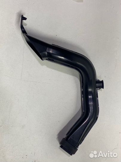 Воздуховод воздушного фильтра передний Toyota