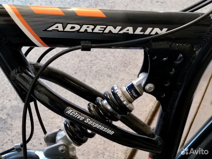 Велосипед Stels Adrenalin (двухподвес) 26'